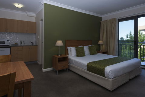 Leisure Inn Spires - Accommodation Nelson Bay 4