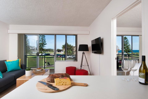 Waterview Beach Apartment - Accommodation Nelson Bay 4