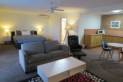 Summerhill Motor Inn - Accommodation Nelson Bay 38