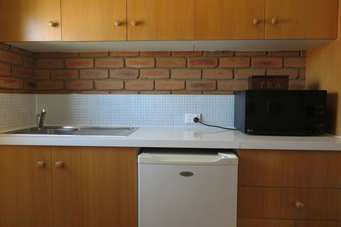 Summerhill Motor Inn - Accommodation Nelson Bay 3
