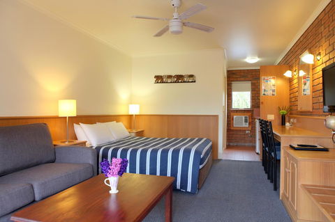 Summerhill Motor Inn - Accommodation Nelson Bay 14