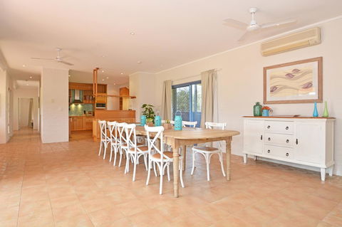 JE Guesthouse, Central To All The Hunter Valley Has To Offer - Accommodation Nelson Bay 7