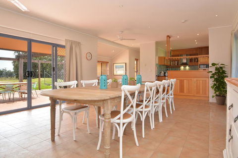 JE Guesthouse, Central To All The Hunter Valley Has To Offer - Accommodation Nelson Bay 0