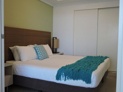 BASE Holidays - Ettalong Beach Premium Apartments - Accommodation Nelson Bay 15