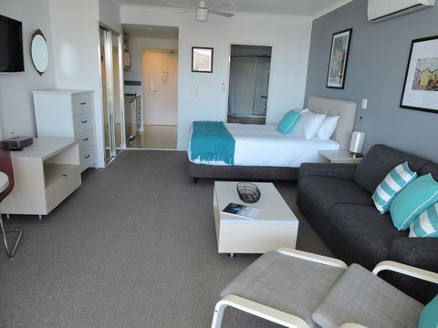 BASE Holidays - Ettalong Beach Premium Apartments - Accommodation Nelson Bay 18