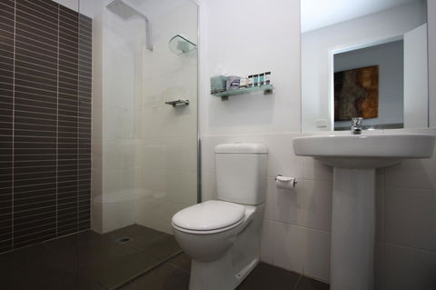 Honeysuckle Executive Apartments - Accommodation Nelson Bay 22