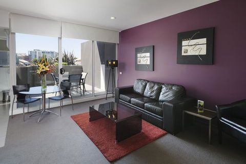 Honeysuckle Executive Apartments - Accommodation Nelson Bay 28