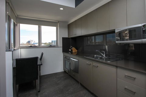 Honeysuckle Executive Apartments - Accommodation Nelson Bay 21