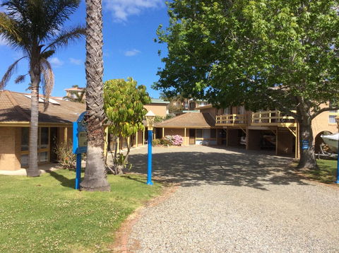 Como Lodge - Accommodation Nelson Bay 1