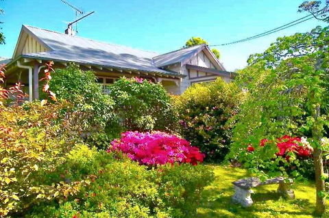 Dangal Gardens - Nelson Bay Accommodation.com 2