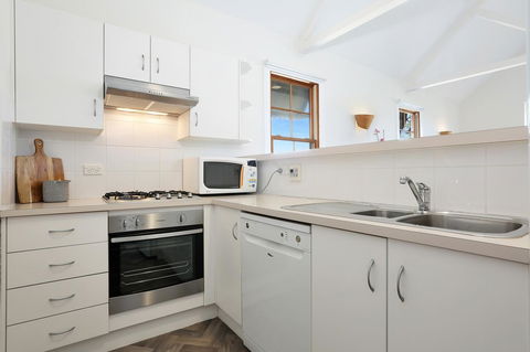 Bellevue Accommodation - Nelson Bay Accommodation.com 1