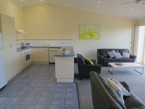 BlueWater Apartments - Accommodation Nelson Bay 27