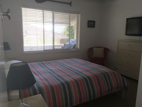 Tomaree Lodge - Accommodation Nelson Bay 3