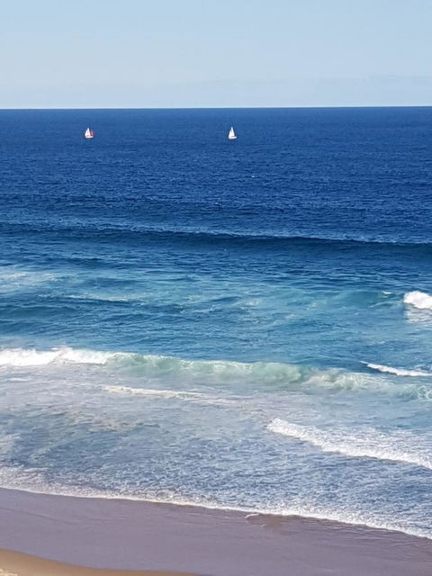 Arena Luxury Beachfront Apartment - Accommodation Nelson Bay 21