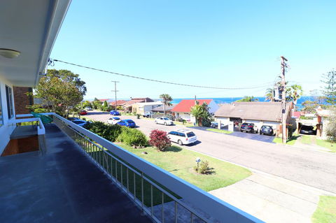 Coastal Horizons Beach House - Accommodation Nelson Bay 9