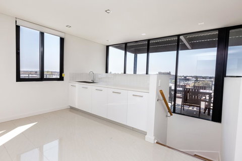 The Penthouse - Accommodation Nelson Bay 30
