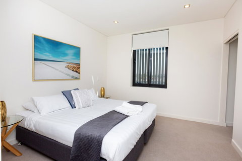 The Penthouse - Accommodation Nelson Bay 12