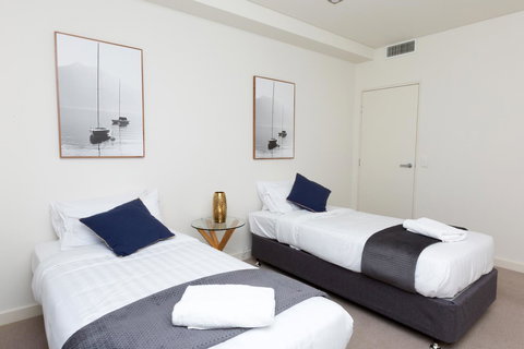 The Penthouse - Accommodation Nelson Bay 19