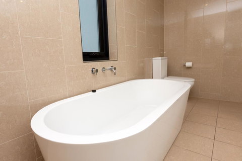 The Penthouse - Accommodation Nelson Bay 17