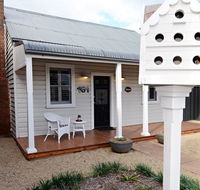 Thelma's Temora - Accommodation Nelson Bay