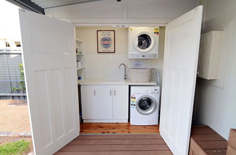 Thelma's Temora - Accommodation Nelson Bay 8
