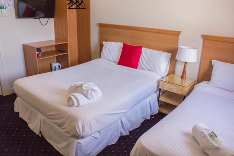 Gardners Inn Hotel - Accommodation Nelson Bay 2