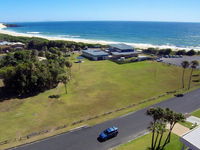 2 Cliff Road