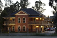 Carlyle Suites  Apartments