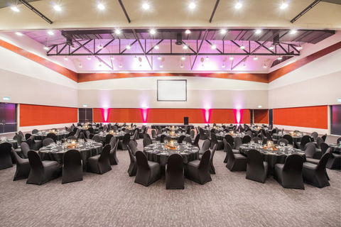 Crowne Plaza Alice Springs Lasseters, An IHG Hotel - Accommodation Nelson Bay 40