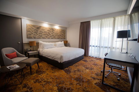 Crowne Plaza Alice Springs Lasseters, An IHG Hotel - Accommodation Nelson Bay 44