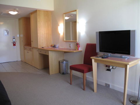 Crowne Plaza Alice Springs Lasseters, An IHG Hotel - Accommodation Nelson Bay 10