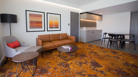 Crowne Plaza Alice Springs Lasseters, An IHG Hotel - Accommodation Nelson Bay 39