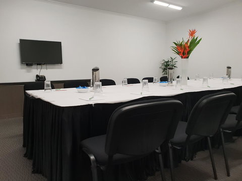 Darwin City Hotel - Nelson Bay Accommodation.com 14
