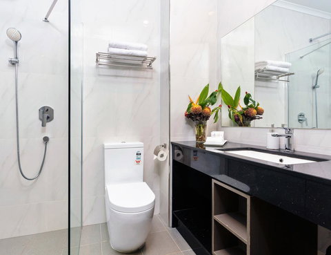 Darwin City Hotel - Nelson Bay Accommodation.com 24