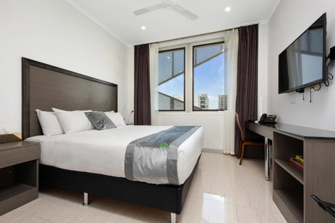 Darwin City Hotel - Nelson Bay Accommodation.com 1