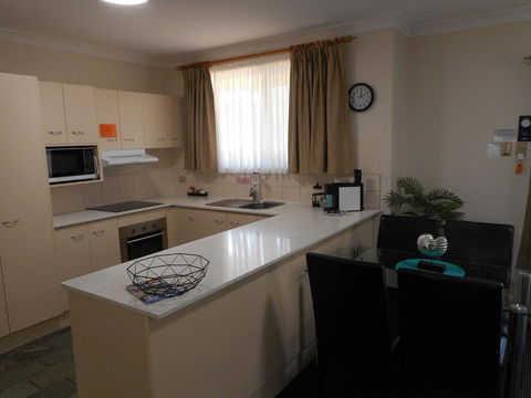 Beaches Serviced Apartments - Accommodation Nelson Bay 26