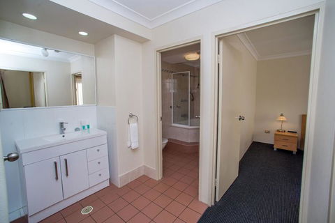 Beaches Serviced Apartments - Accommodation Nelson Bay 18