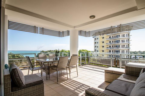 ZEN BY THE WATER - Esplanade Darwin Retreat - Accommodation Nelson Bay 3