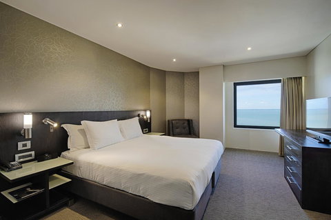 Hilton Darwin - Nelson Bay Accommodation.com 13
