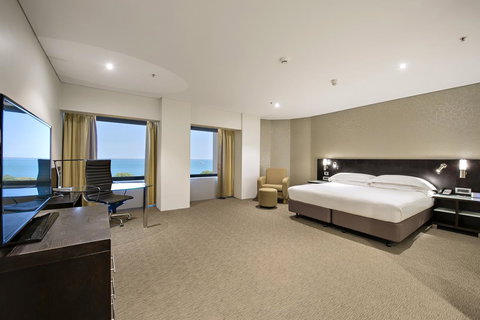 Hilton Darwin - Nelson Bay Accommodation.com 33