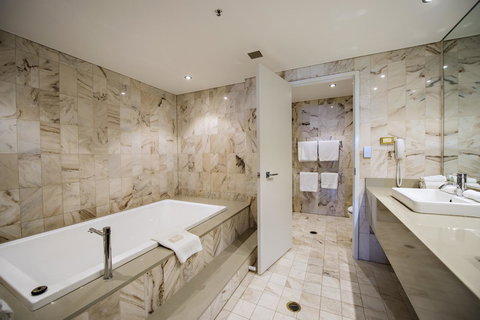 Hilton Darwin - Nelson Bay Accommodation.com 35