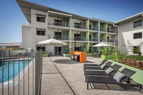 Hudson Berrimah - Accommodation Nelson Bay 1