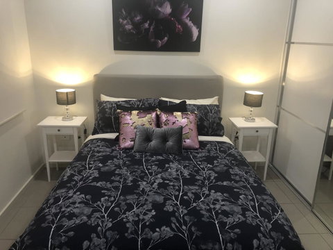 Darwin-Ocean Views, Tropical Getaway, Pool & Aircon - Accommodation Nelson Bay 1