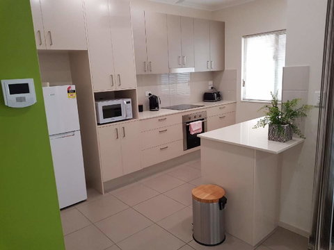 Darwin-Ocean Views, Tropical Getaway, Pool & Aircon - Accommodation Nelson Bay 8