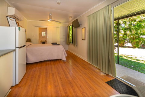 Oasis Tourist Park - Accommodation Nelson Bay 7