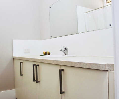 Erldunda Desert Oaks Resort - Accommodation Nelson Bay 11