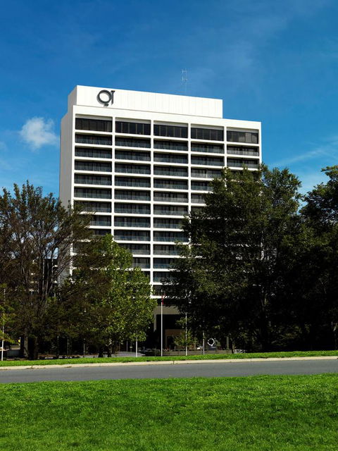 QT Canberra - Accommodation Nelson Bay 2