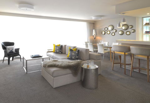 QT Canberra - Accommodation Nelson Bay 24