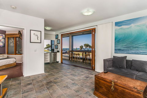 Lennox Holiday Apartments - Accommodation Nelson Bay 40