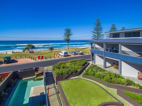 Lennox Holiday Apartments - Accommodation Nelson Bay 10